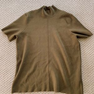 short sleeves sweater nwot size L
